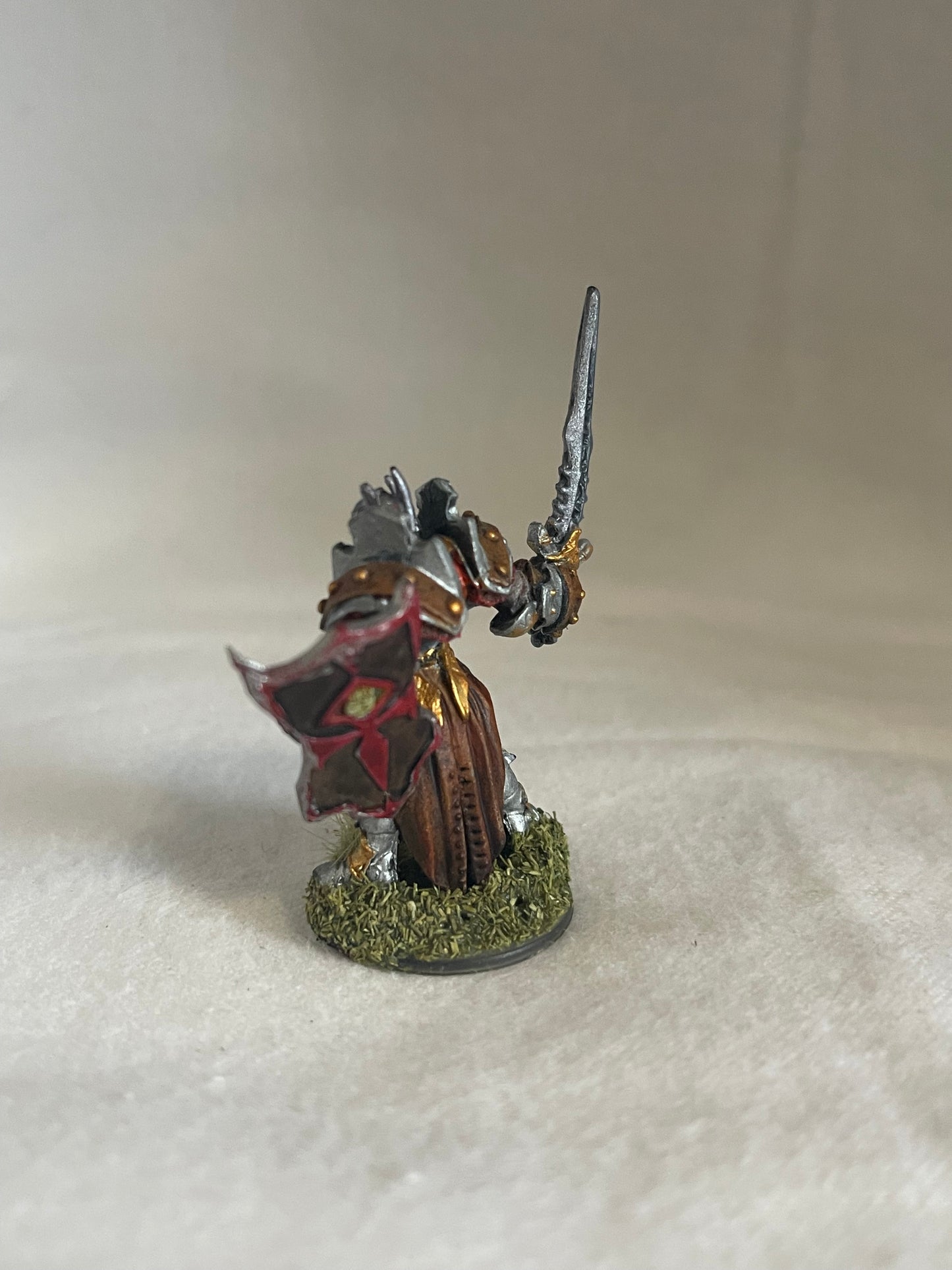 ⚔️ Armored Champion – Hand-Painted Reaper Miniature