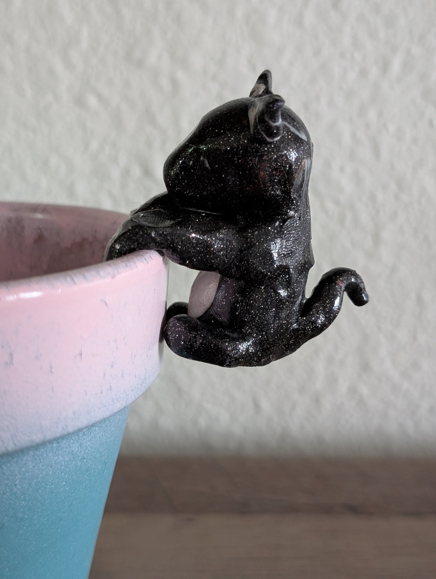 🌑 Mini Shadow – Curious Cat Buddy (2.25”)