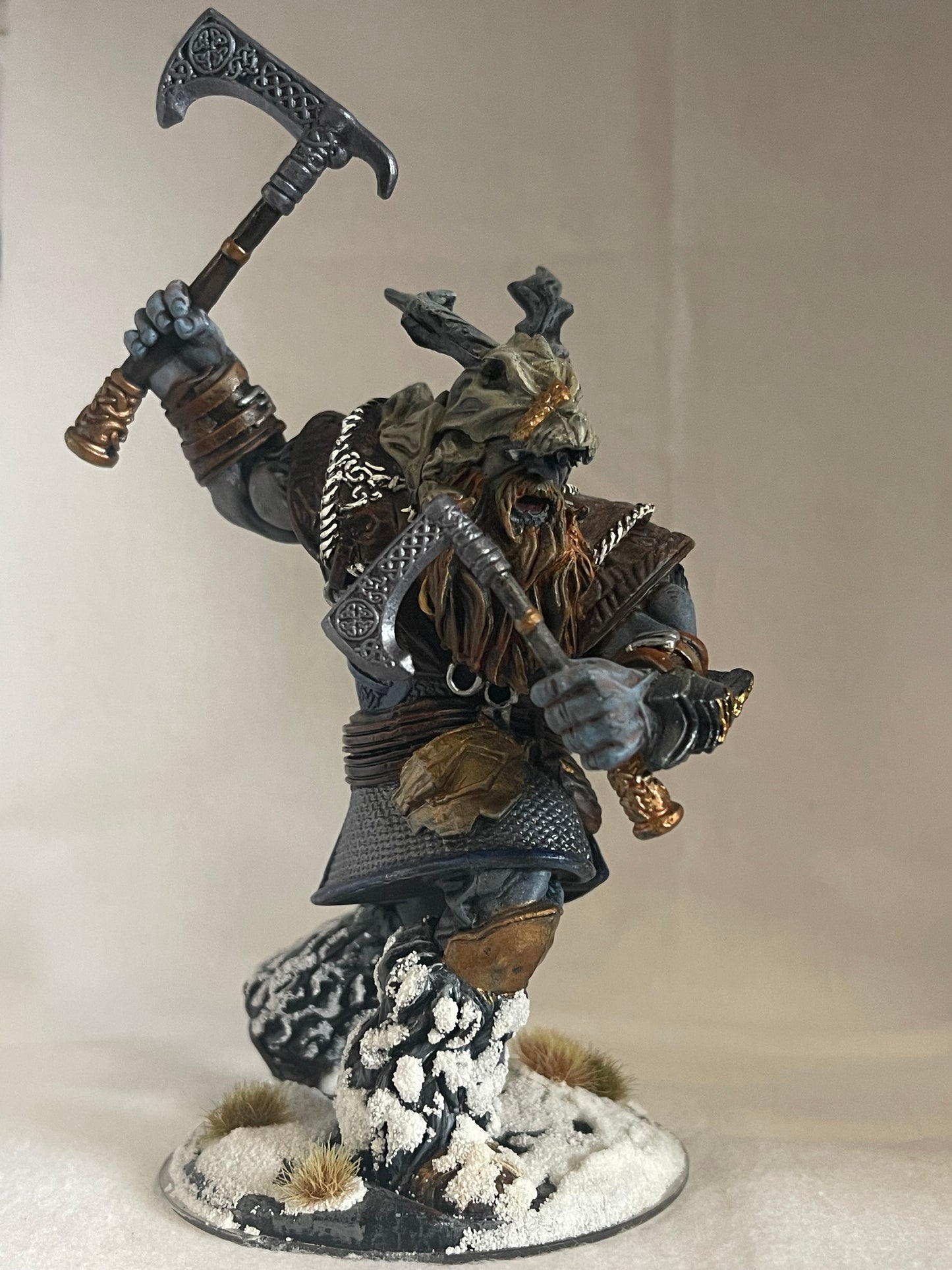 ❄️ Frost Giant – Hand-Painted Nozlur’s Marvelous Miniatures Collectible